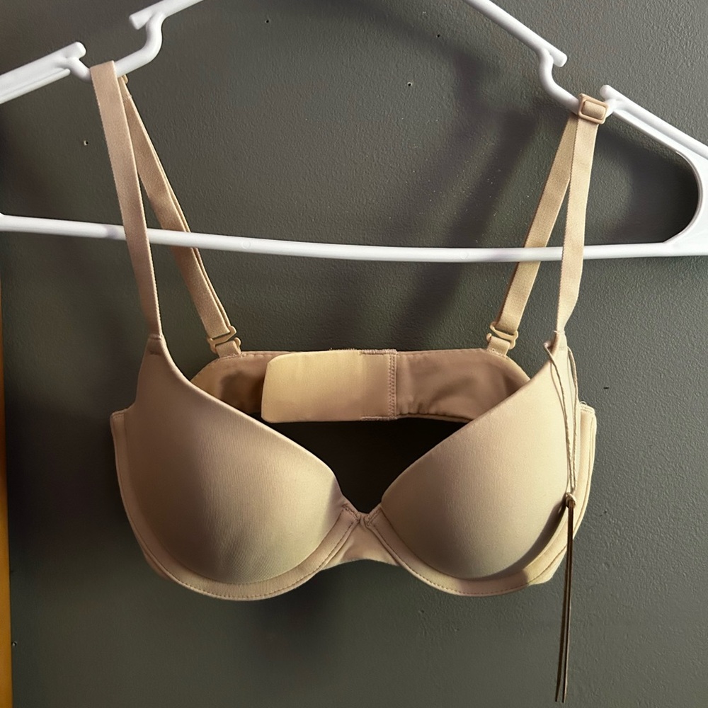 Skims Fits Everybody Push up Demi Bra